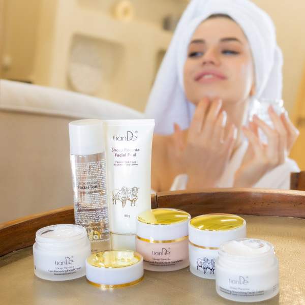 Los productos de la serie Sheep Placenta contienen extracto de placenta