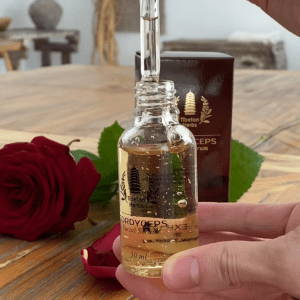 El sérum facial de Cordyceps de la línea Tibetan Herbs