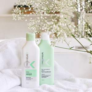 acondicionador capilar contiene un complejo moderno de agentes suavizantes